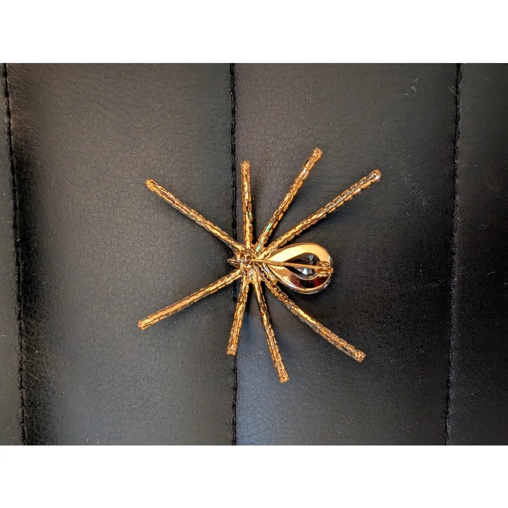 Gold tone Rhinestone Spider Brooch 2.5”x 2.25" Excellent Condition - Picture 5 of 5